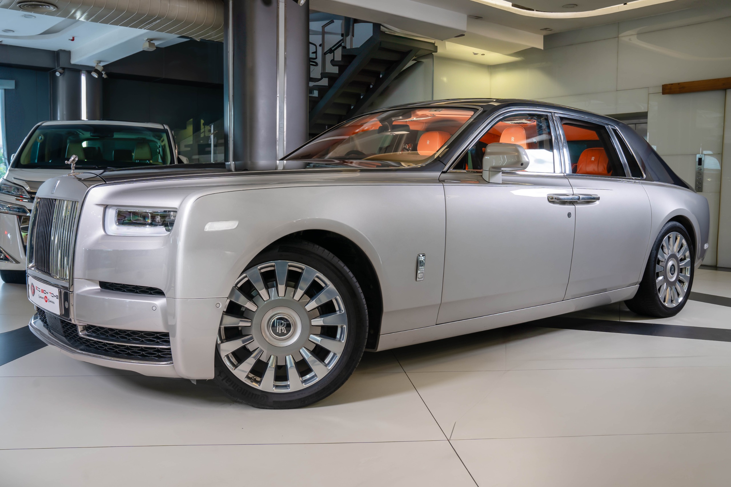 Rolls Royce Phantom VIII 1 of 1