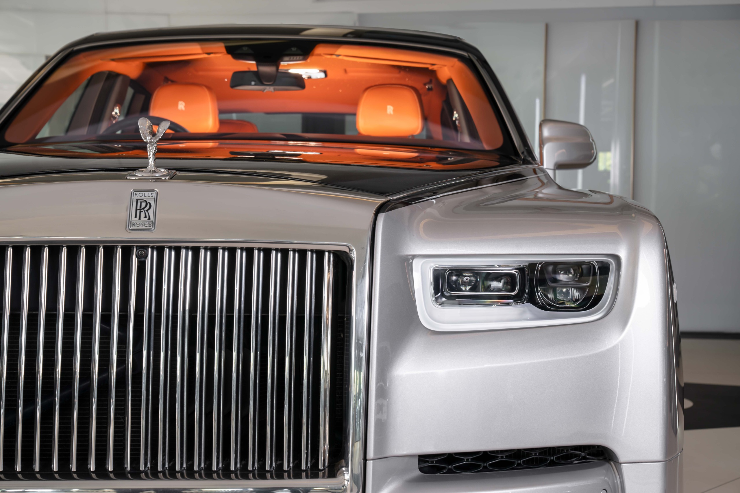 Rolls Royce Phantom VIII 1 of 1