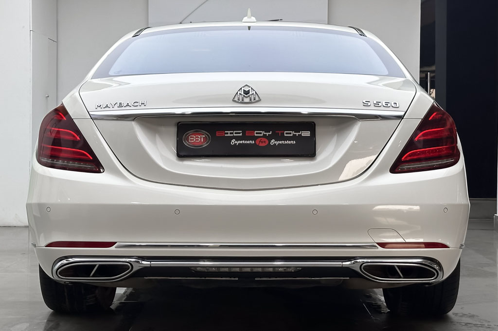 MERCEDES MAYBACH S560