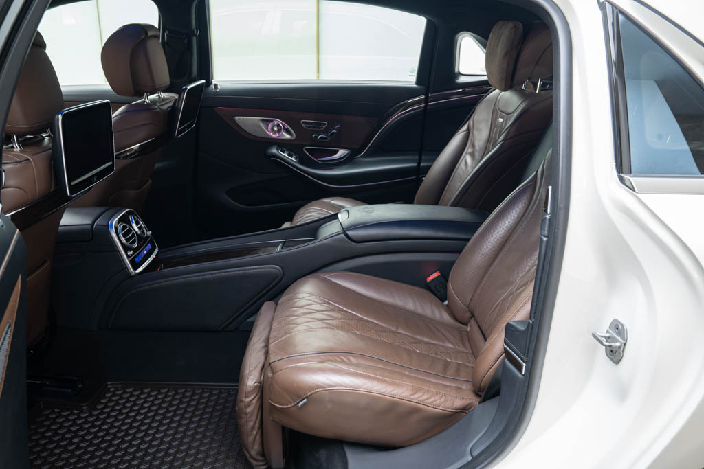 Mercedes Maybach S600