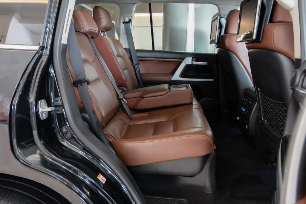 TOYOTA LAND CRUISER LC200 VX