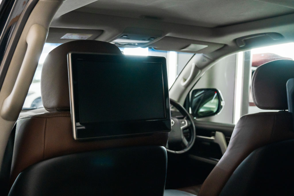 TOYOTA LAND CRUISER LC200 VX