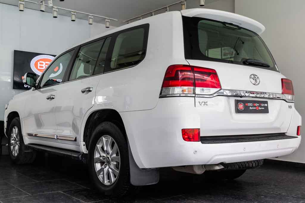 TOYOTA LAND CRUISER LC200 VX