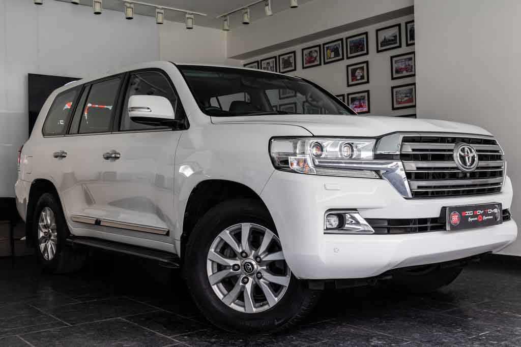 TOYOTA LAND CRUISER LC200 VX