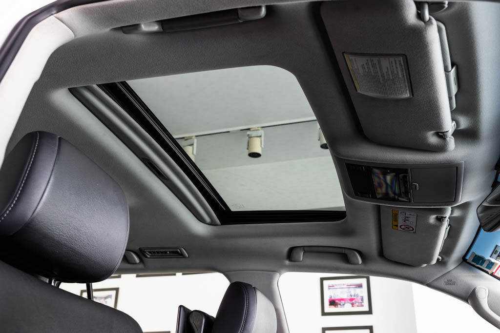 TOYOTA LAND CRUISER LC200 VX