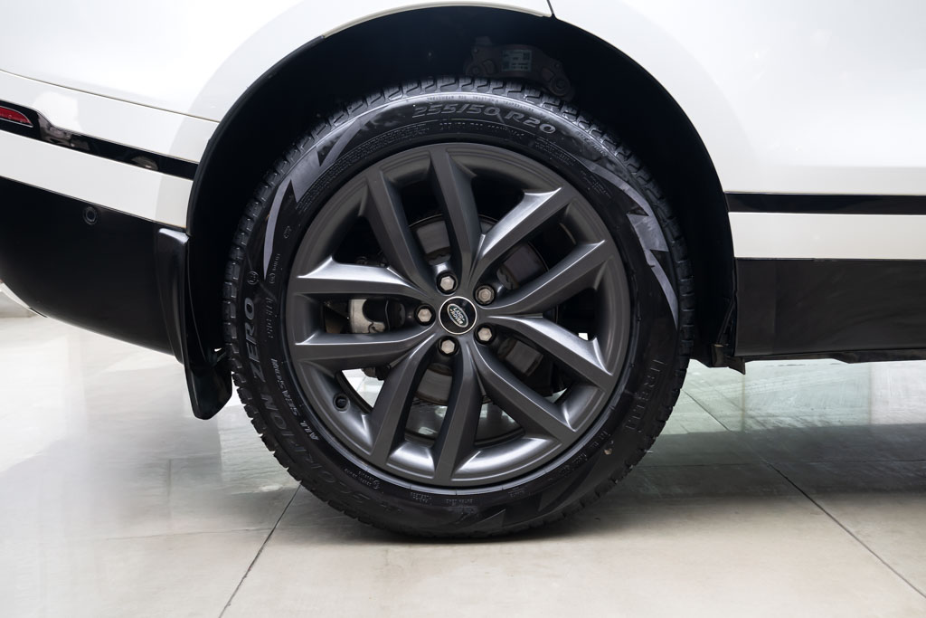 RANGE ROVER VELAR P250 SE DYNAMIC