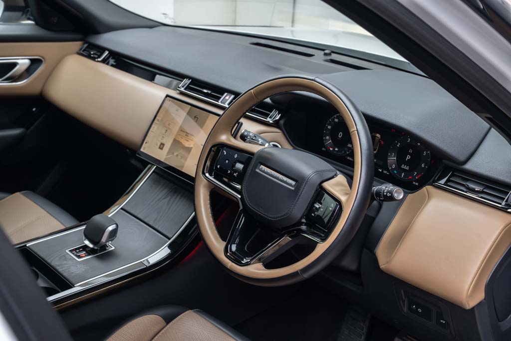 RANGE ROVER VELAR P250 SE DYNAMIC