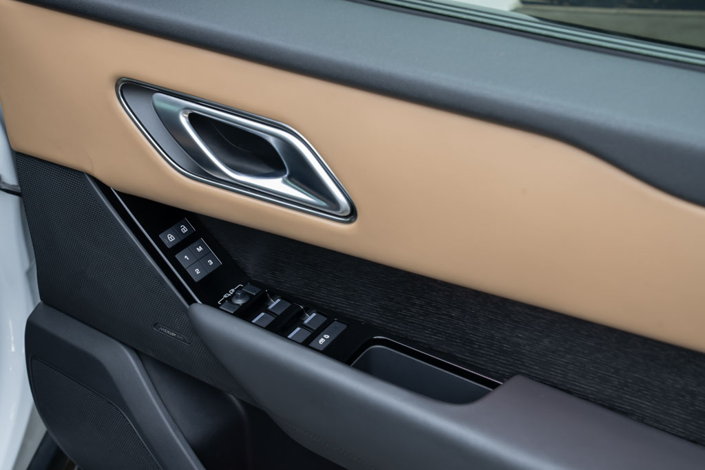 RANGE ROVER VELAR P250 SE DYNAMIC