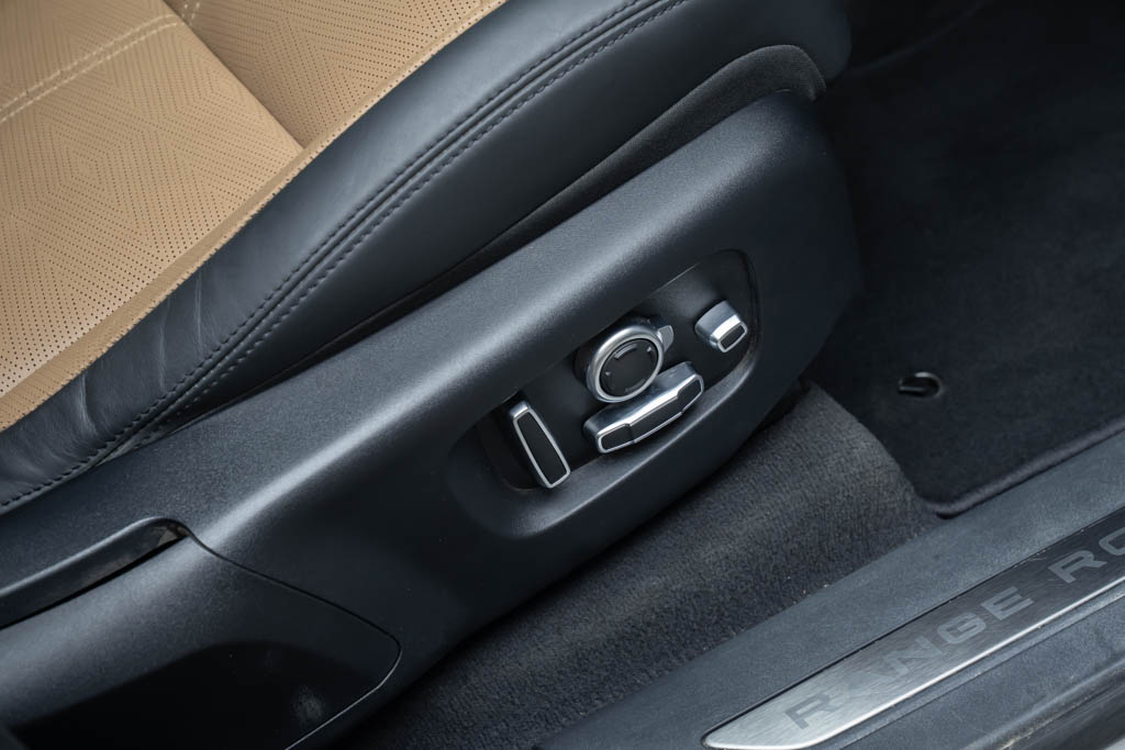 RANGE ROVER VELAR P250 SE DYNAMIC