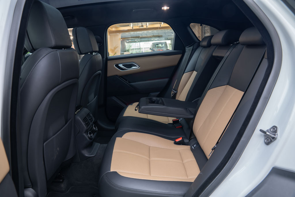 RANGE ROVER VELAR P250 SE DYNAMIC