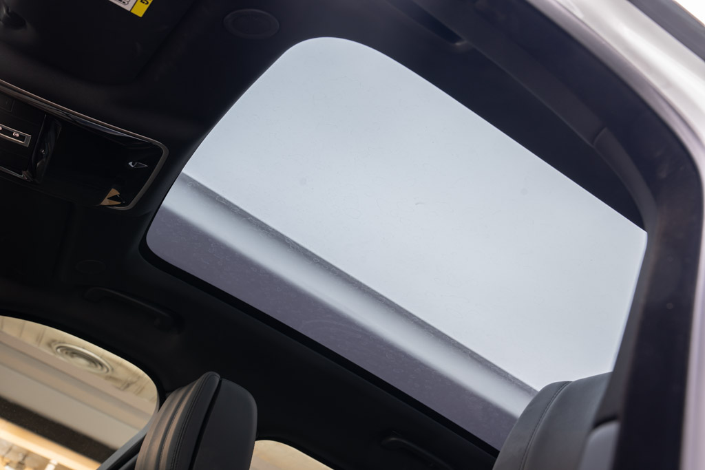 RANGE ROVER VELAR P250 SE DYNAMIC