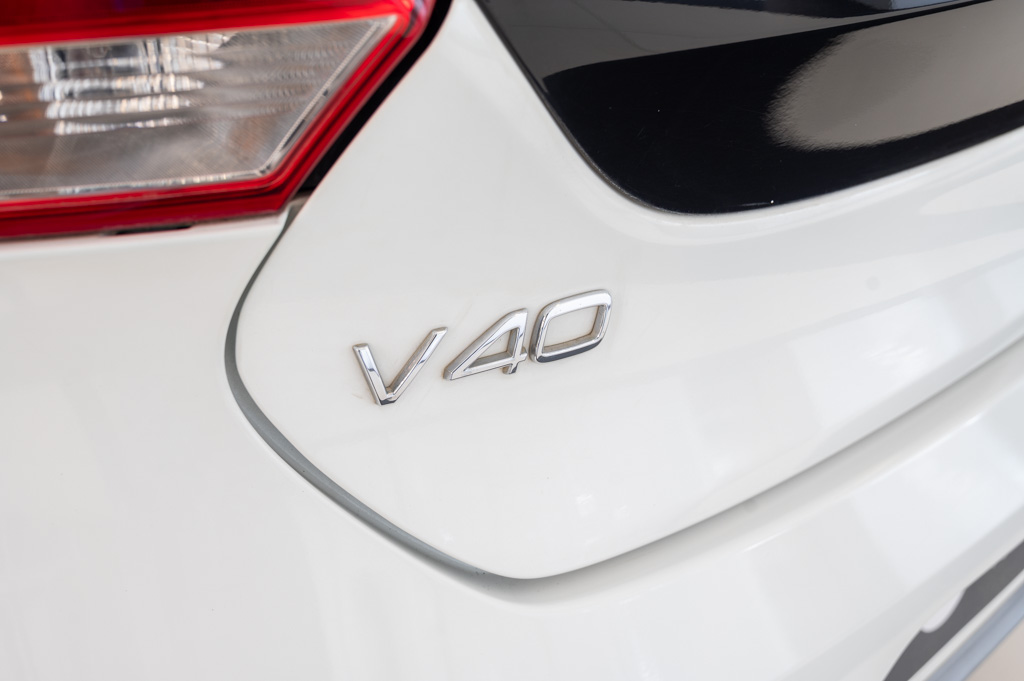 VOLVO V40 CROSS COUNTRY D3