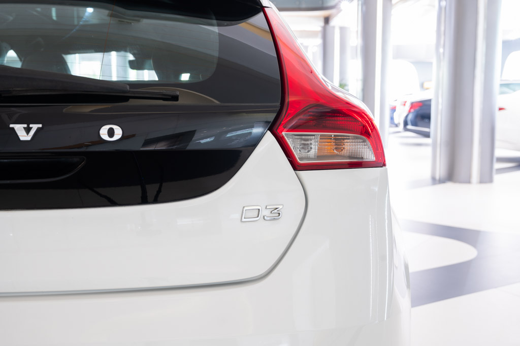 VOLVO V40 CROSS COUNTRY D3