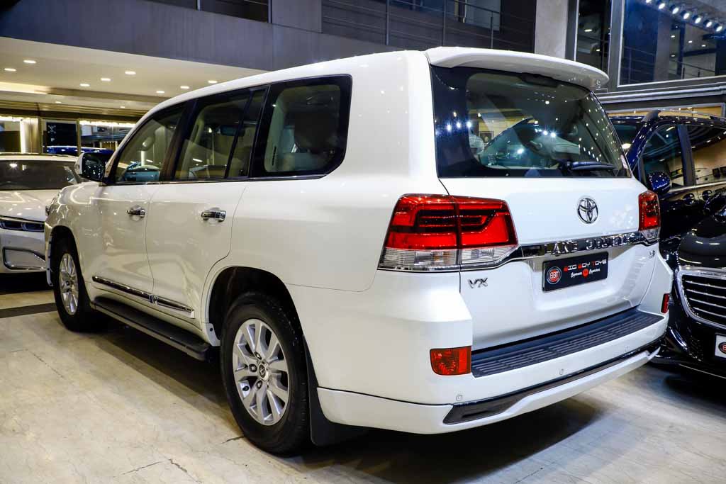 TOYOTA LAND CRUISER LC200 VX