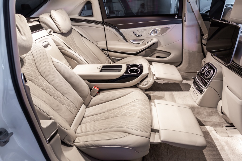 MERCEDES MAYBACH S560