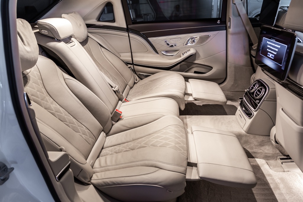 MERCEDES MAYBACH S560