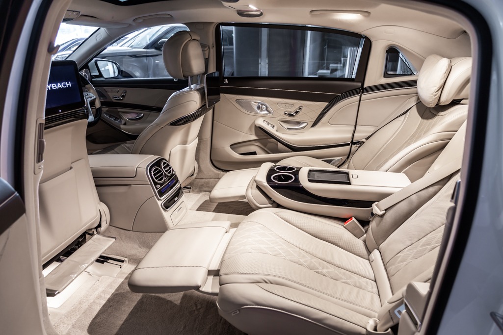 MERCEDES MAYBACH S560