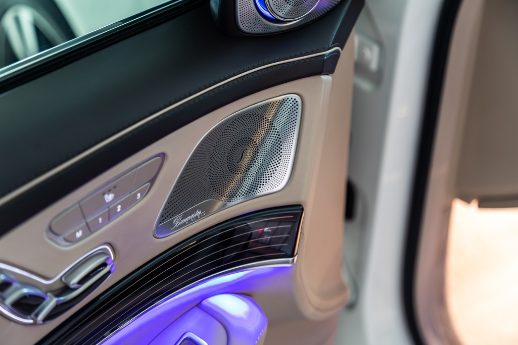 MERCEDES MAYBACH S560