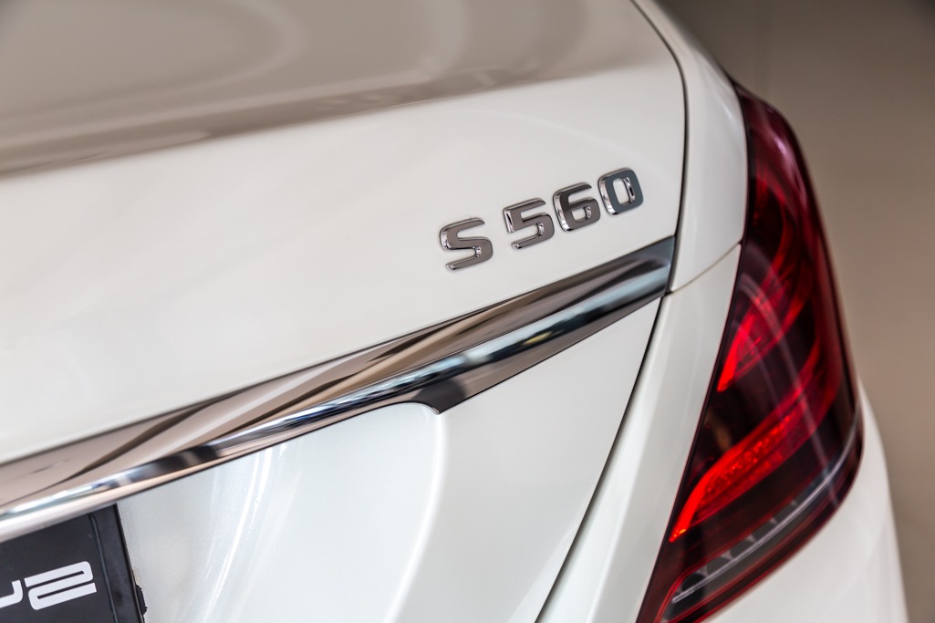 MERCEDES MAYBACH S560