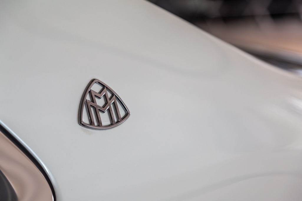 MERCEDES MAYBACH S560