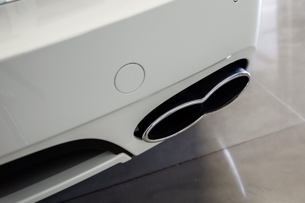 BENTLEY FLYING SPUR V8