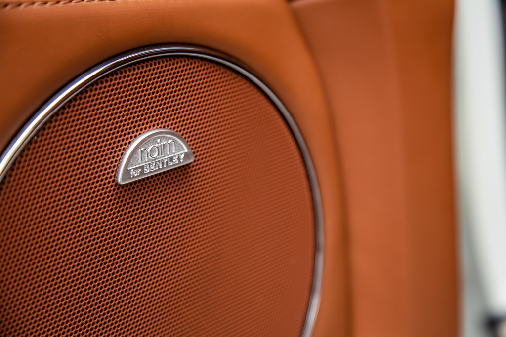 BENTLEY FLYING SPUR V8