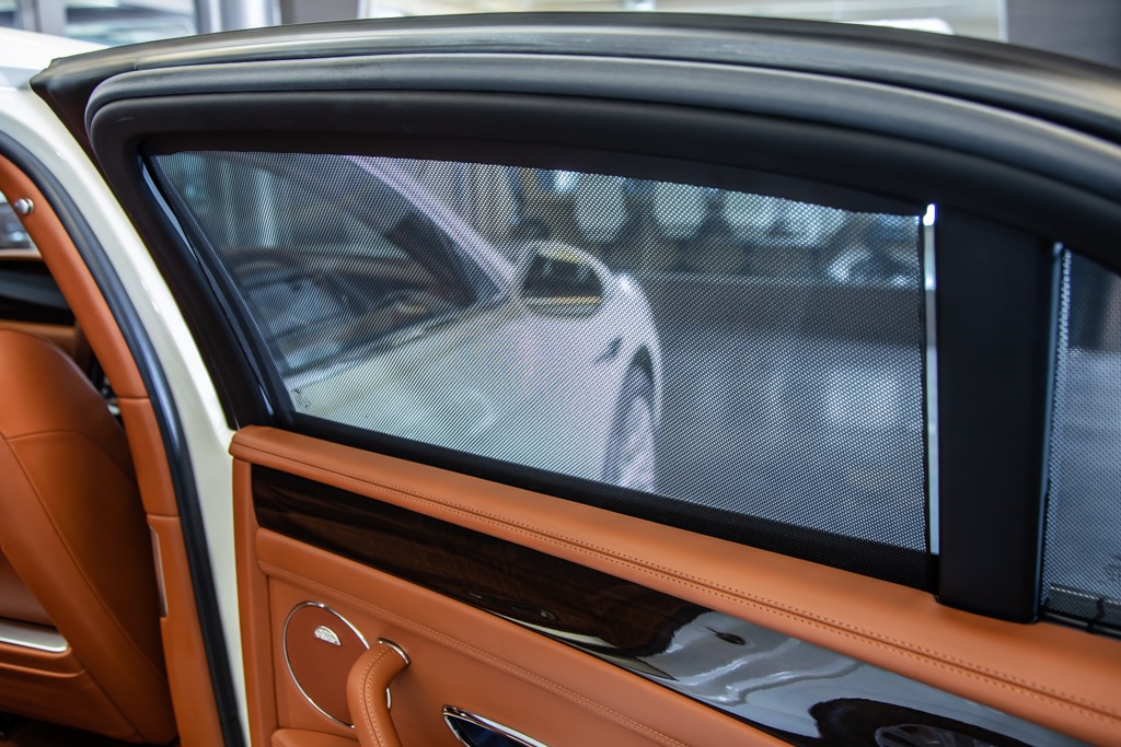 BENTLEY FLYING SPUR V8