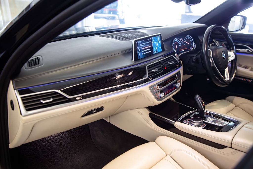 BMW 730Ld M SPORT