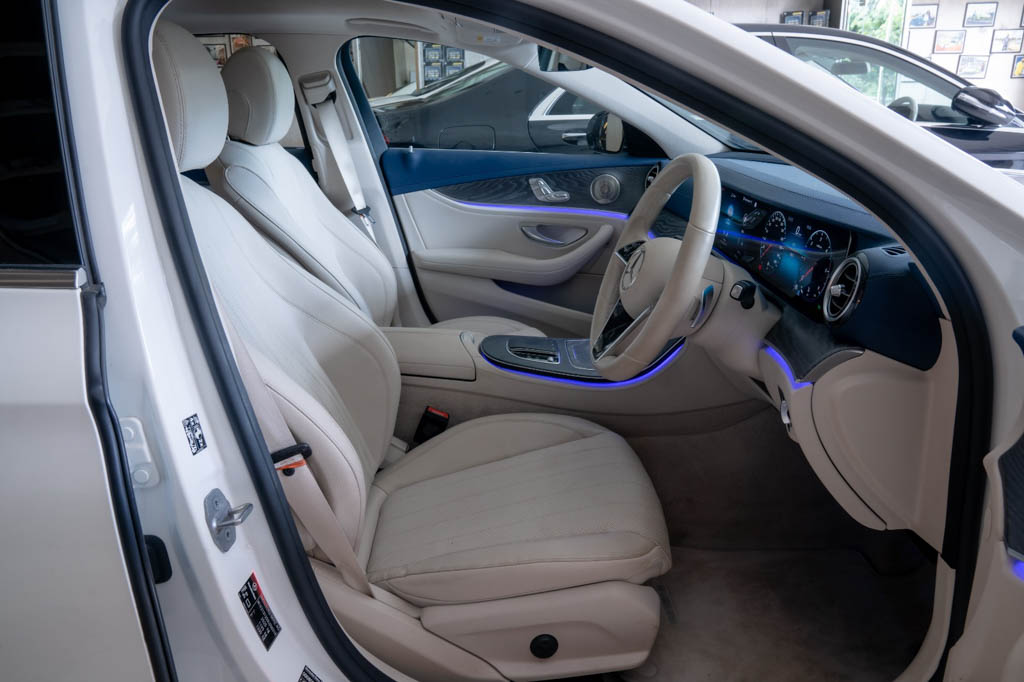 MERCEDES BENZ E350D AMG LINE