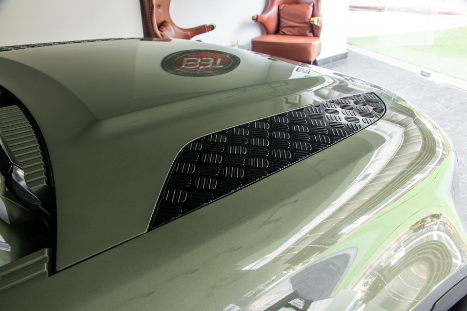 LAND ROVER DEFENDER 90 P300 SE