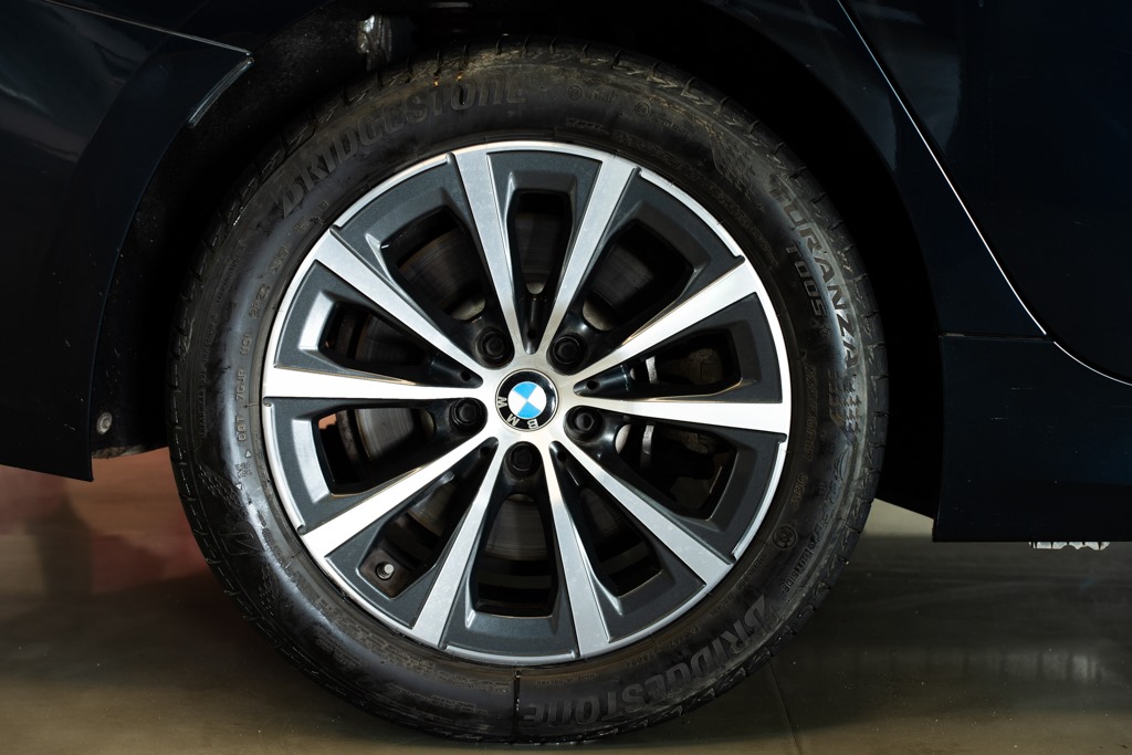 BMW 330LI GRAN LUXURY LINE