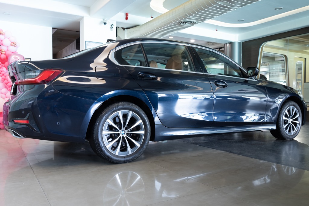 BMW 330LI GRAN LUXURY LINE