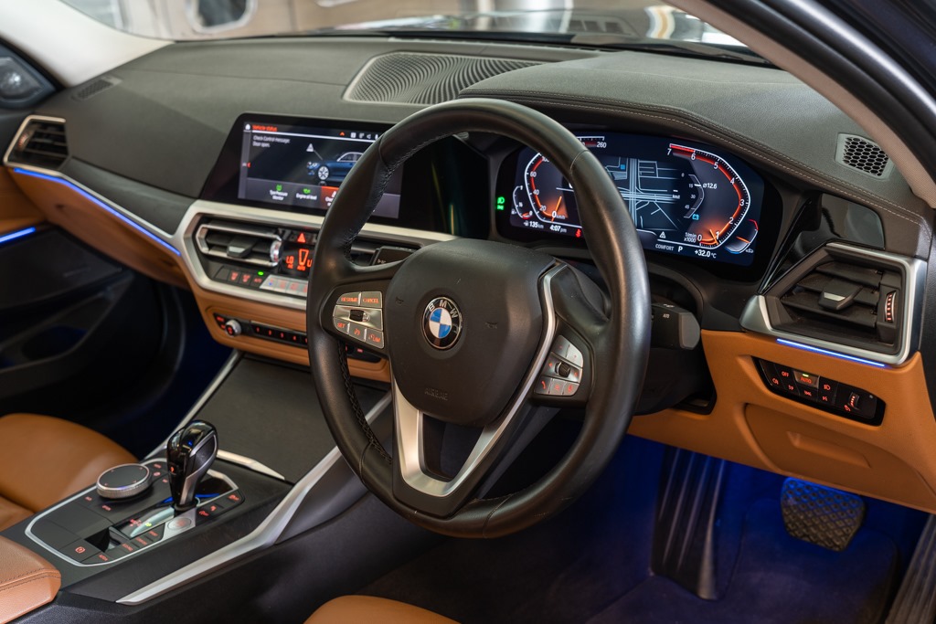 BMW 330LI GRAN LUXURY LINE