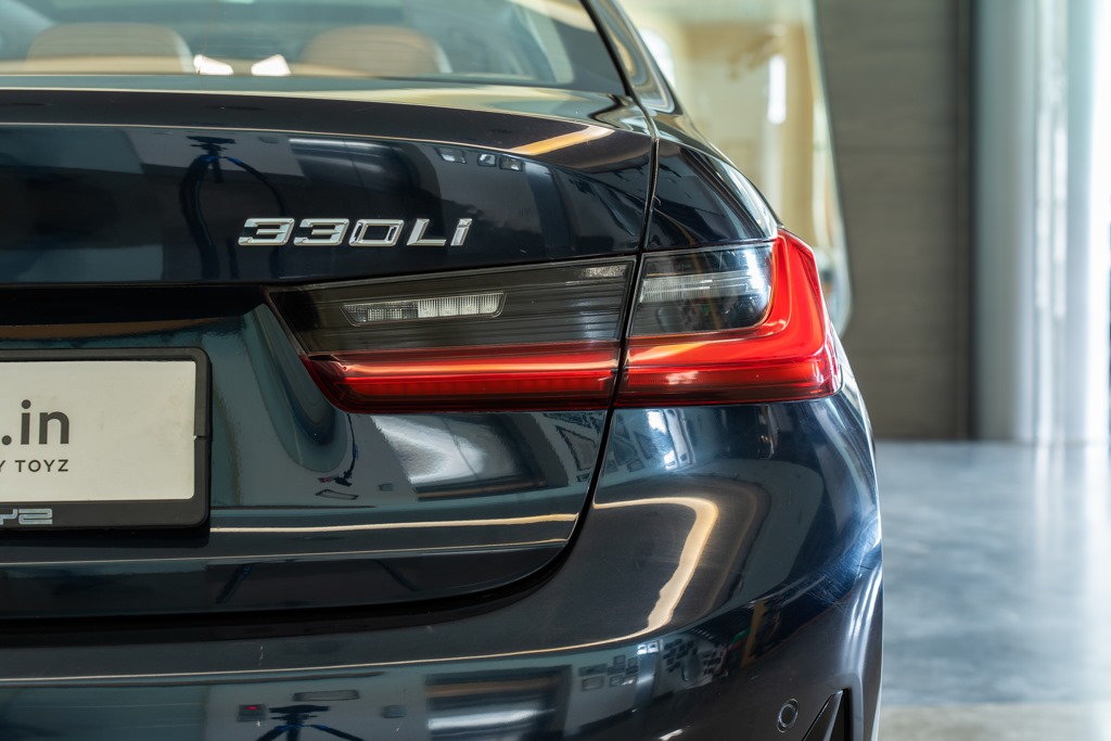 BMW 330LI GRAN LUXURY LINE