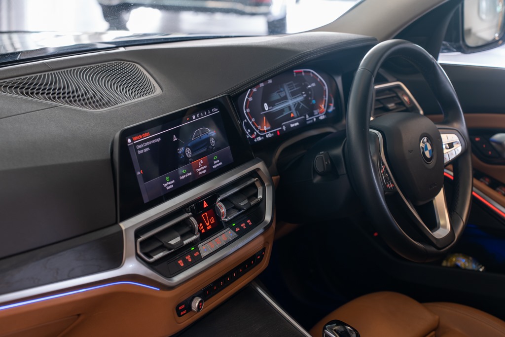 BMW 330LI GRAN LUXURY LINE