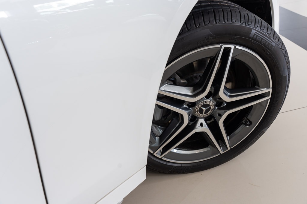 Mercedes Benz E200 Exclusive