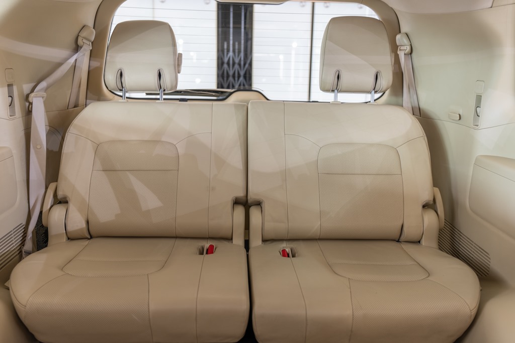 TOYOTA LAND CRUISER LC200 VX