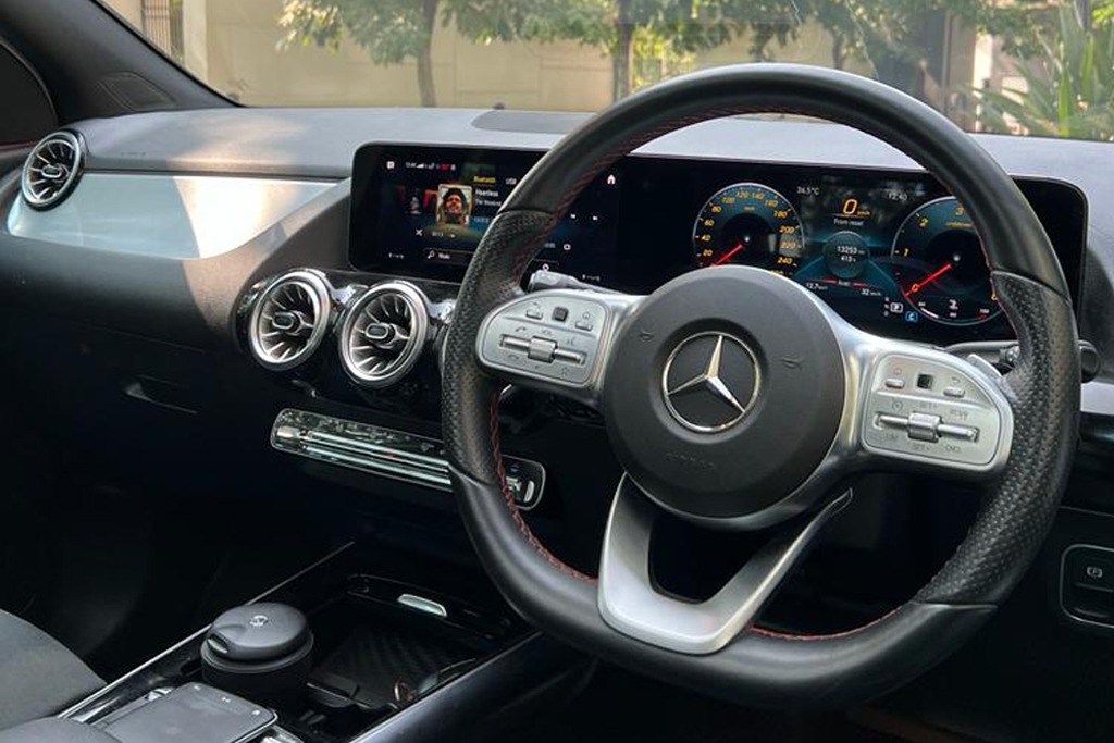 MERCEDES BENZ GLA 220d 4matic AMG Line