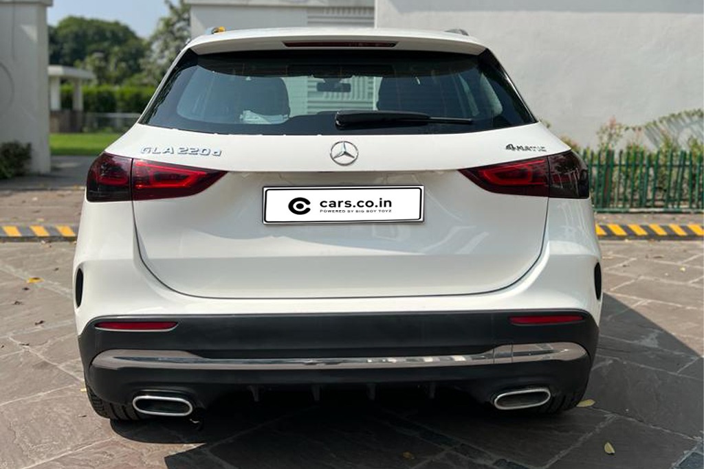 MERCEDES BENZ GLA 220d 4matic AMG Line