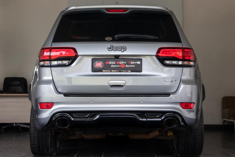 Jeep Grand Cherokee SRT