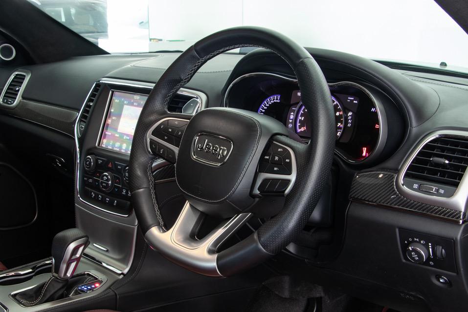 Jeep Grand Cherokee SRT