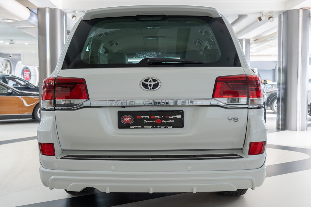 Toyota Land Cruiser LC200 VX