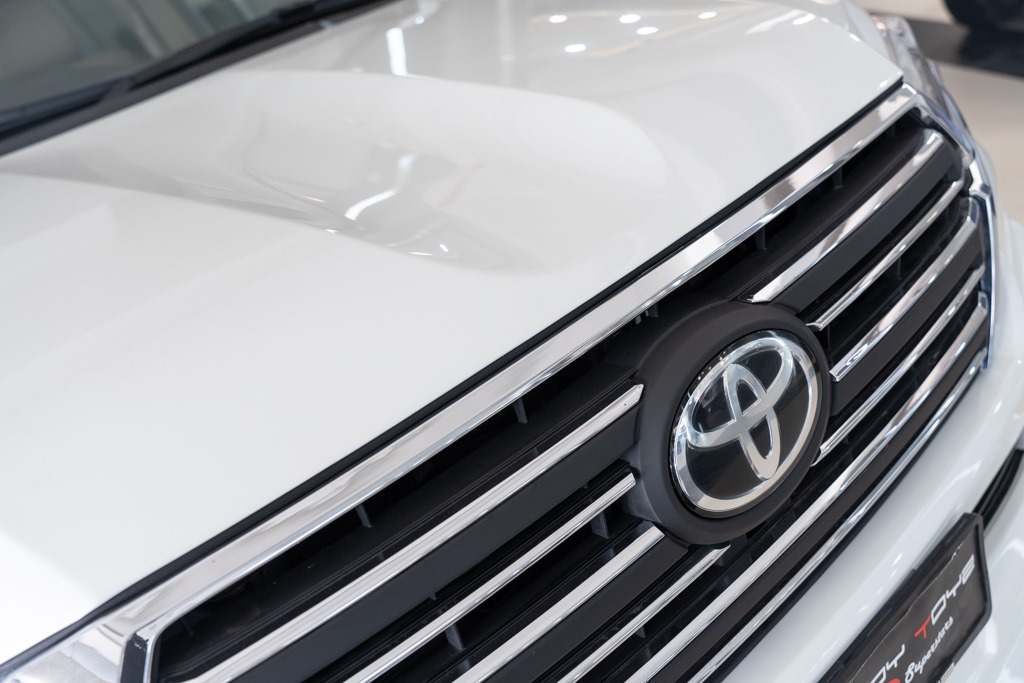 Toyota Land Cruiser LC200 VX