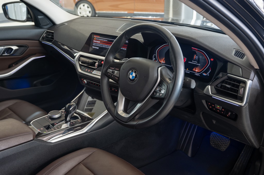 BMW 320d Luxury Line