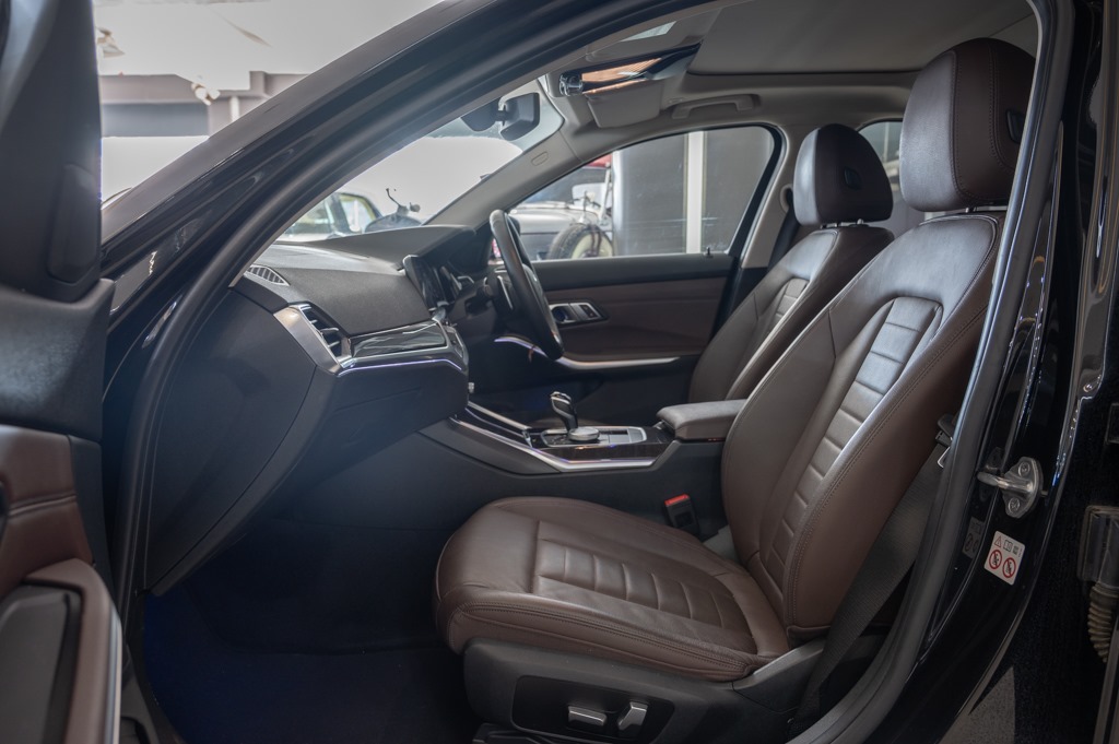 BMW 320d Luxury Line