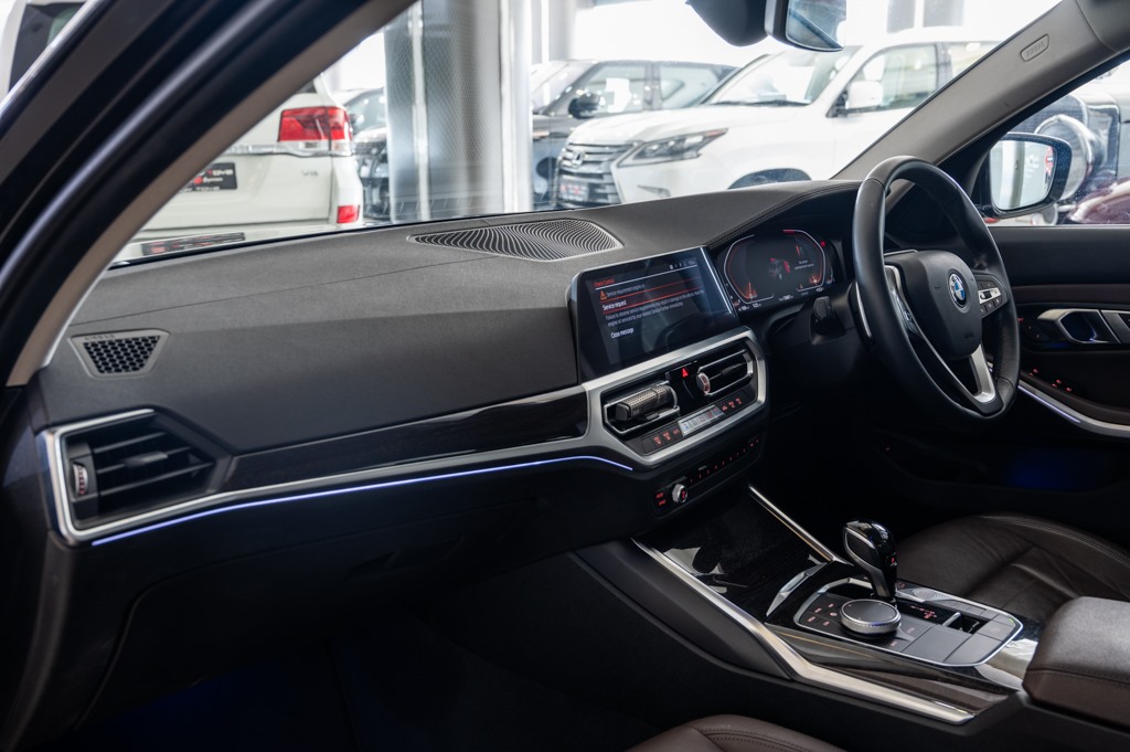 BMW 320d Luxury Line