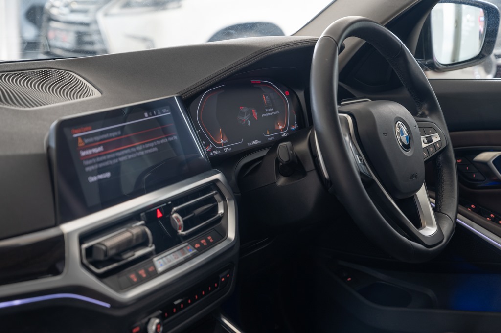 BMW 320d Luxury Line