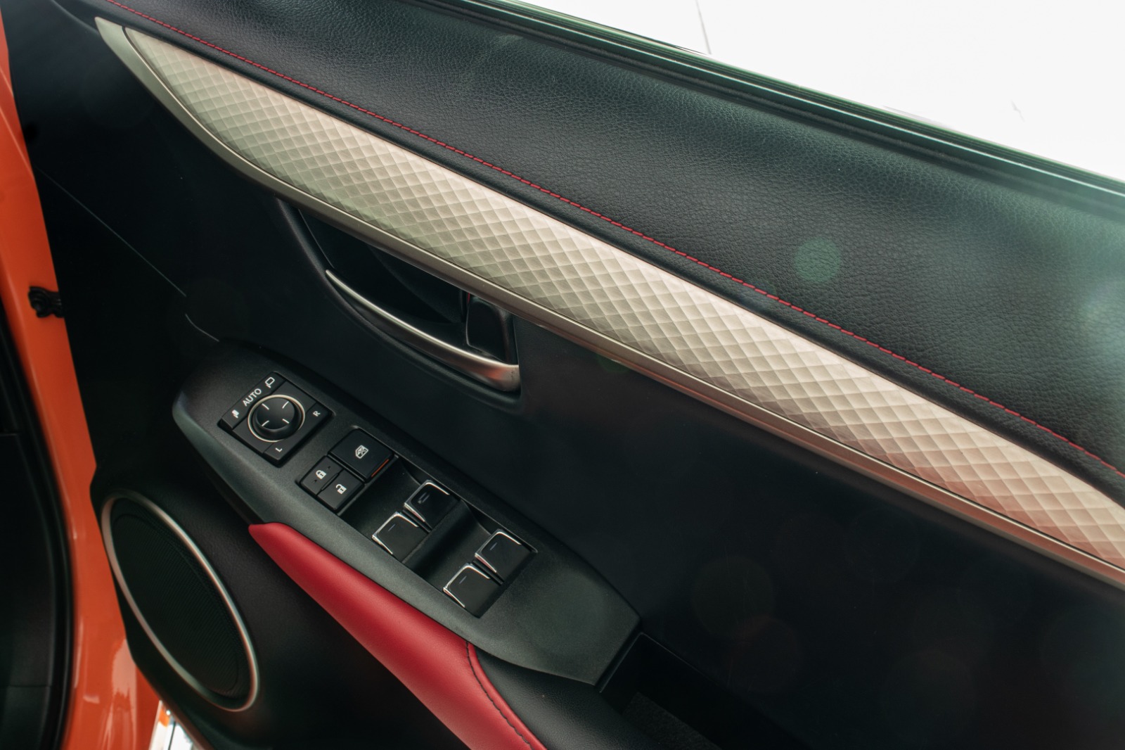 LEXUS NX 300H F Sport