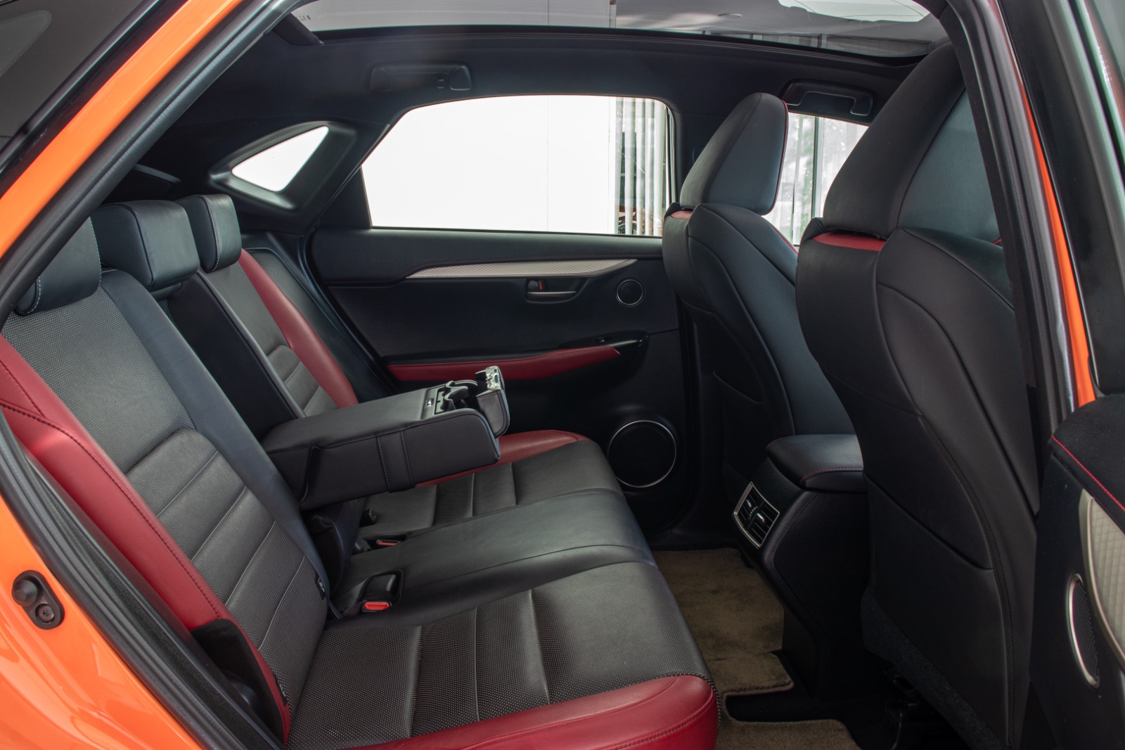 LEXUS NX 300H F Sport