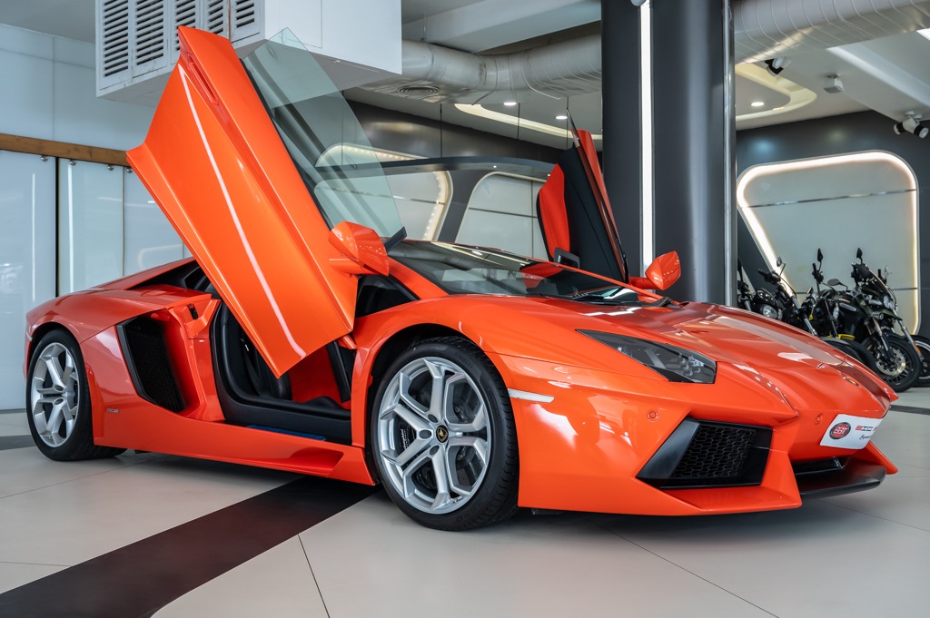 Lamborghini Aventador LP700-4